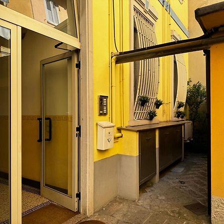 Regina Milano In Verona - Sky Tv, Wifi E Breakfast Box Appartement Buitenkant foto