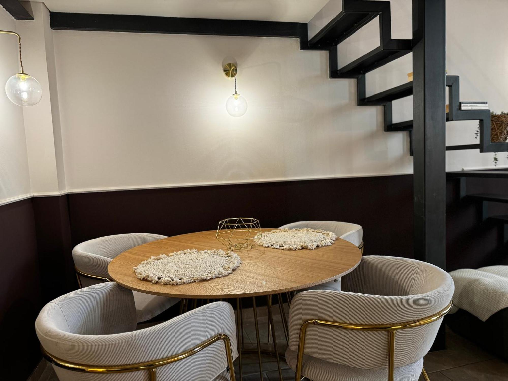 Regina Milano In Verona - Sky Tv, Wifi E Breakfast Box Appartement Buitenkant foto